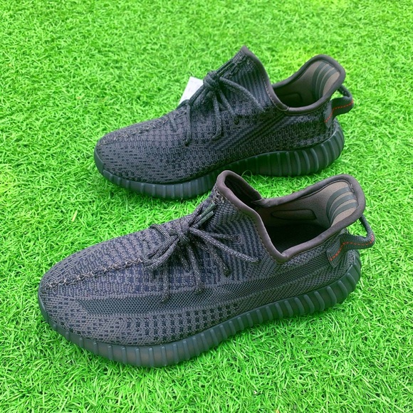 Yeezy boost 350 v2 - Picture 1 of 7